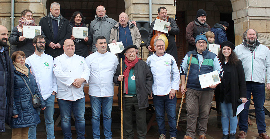 La olla ferroviaria de Denisse Mariduea triunfa en el concurso de la festividad de San Sebastin 