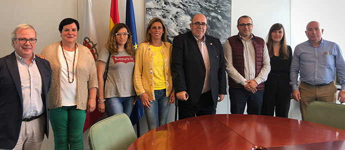Oria considera que la industria agroalimentaria de Cantabria vive una 