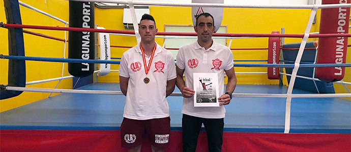 scar Jorrn se cuelga el bronce en el Campeonato de Espaa de K1