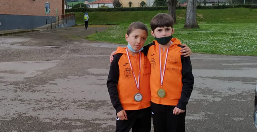 Pablo Vegas, campen de Cantabria sub 10 en 2000 metros lisos