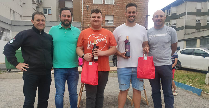 Paco y Benito conquistan el V Torneo de Petanca de Matamorosa