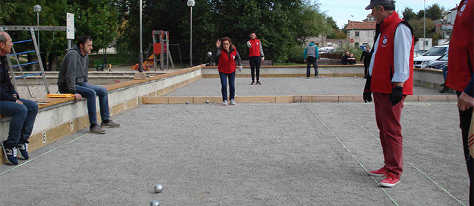 Paco y Machn se imponen en el II Torneo de Petanca del Grupo Sidenor