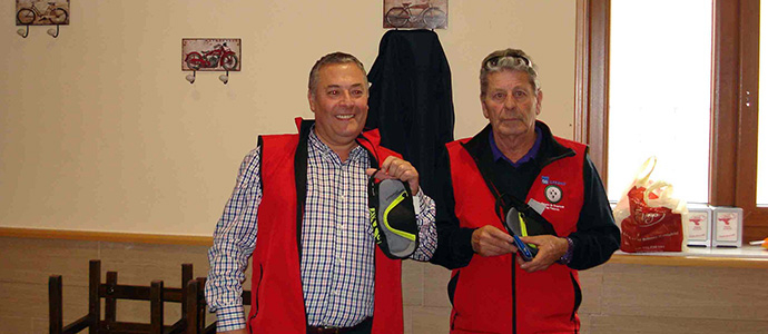Paco y Machn se imponen en el II Torneo de Petanca del Grupo Sidenor