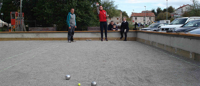 Paco y Machn se imponen en el II Torneo de Petanca del Grupo Sidenor