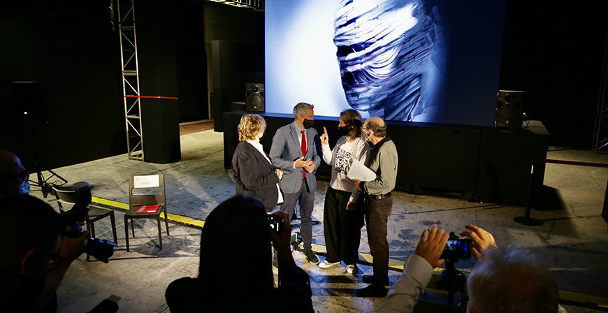 El Palacio de Festivales abre un nuevo espacio cultural en los antiguos talleres con la exposicin 'Portrait of an artist'