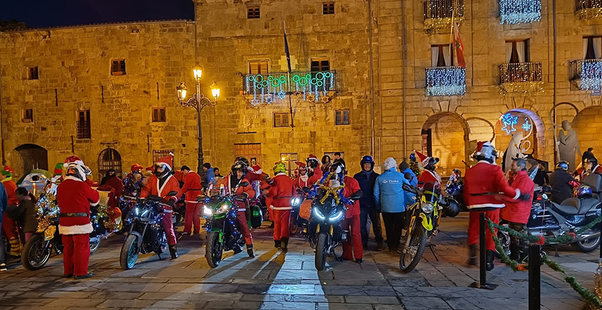 Los Papanoeles motores animaron la Nochebuena