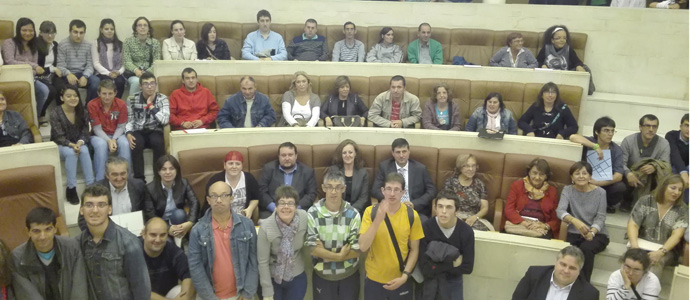 El Parlamento de Cantabria invita a reflexionar sobre el derecho al voto de la personas con discapacidad