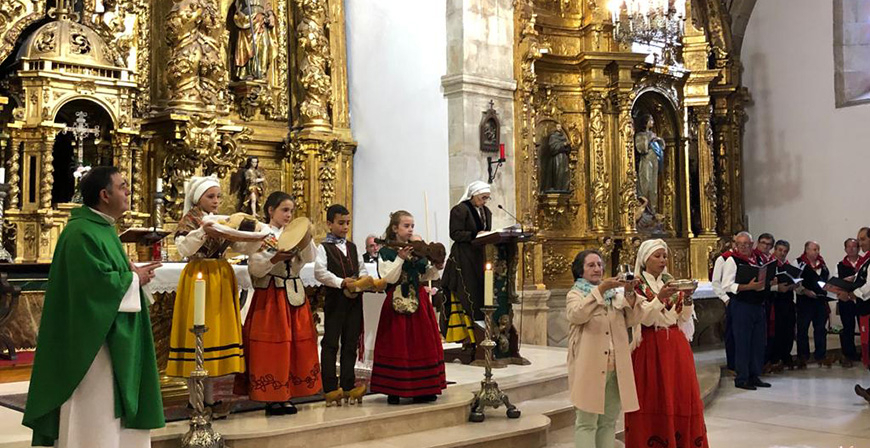 La Parroquia de San Sebastin celebr este domingo una misa campurriana
