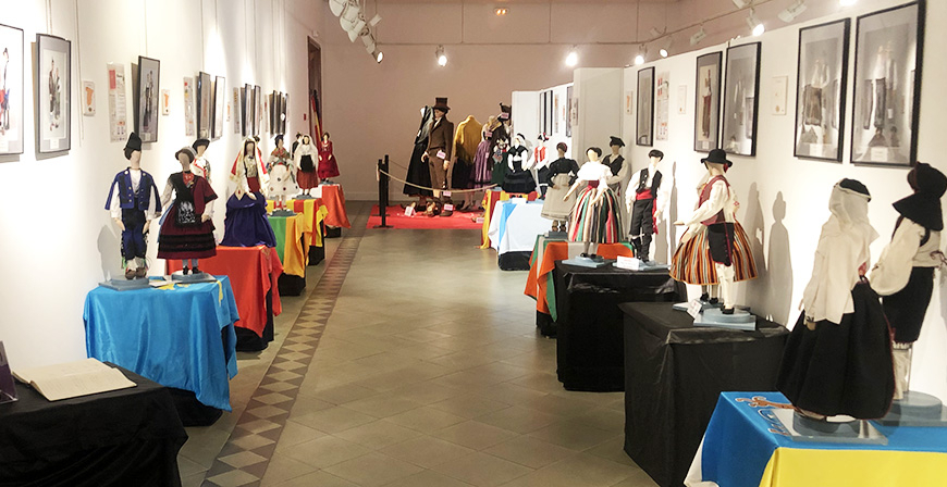 'Un paseo por el pas', a travs de sus trajes populares