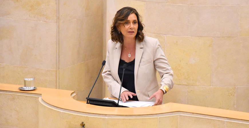 Paula Fern�ndez urge al Gobierno a 