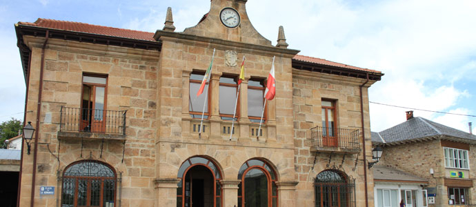Pedro Luis Gutirrez, investido alcalde de Campoo de Suso