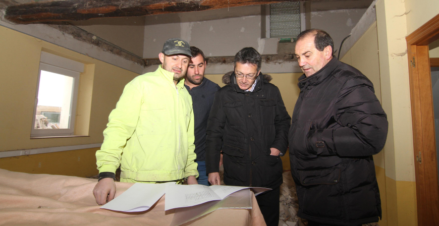 Enmedio anuncia la segunda fase de rehabilitaci�n de las antiguas escuelas de Fontecha