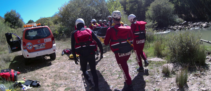 El personal de emergencia mejora las tcnicas de bsqueda de personas y de rescate en ros