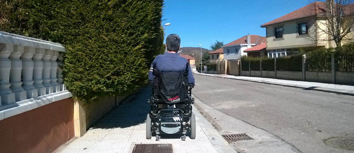 PSOE: Las personas con movilidad reducida, un colectivo ignorado por el Equipo de Gobierno de Enmedio
