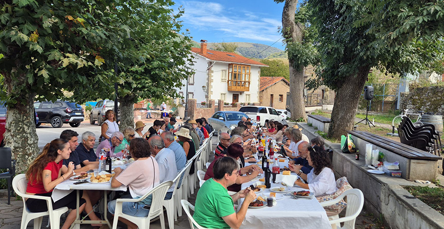 Pesquera festeja a San Miguel con una jornada de convivencia 