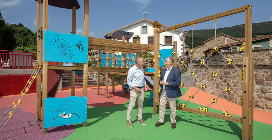 Pesquera ya cuenta con un parque infantil renovado
