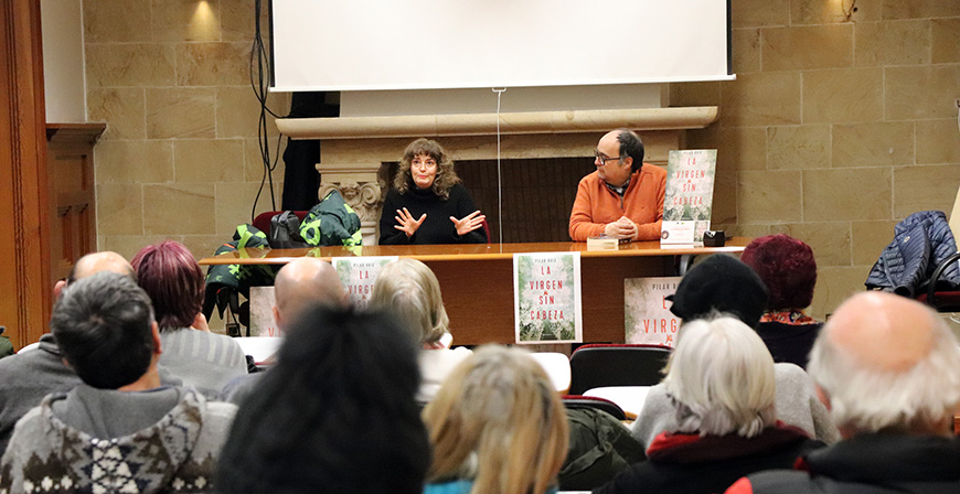 Pilar Ruiz present en Reinosa 'La virgen sin cabeza', una novela policiaca ambientada en Campoo