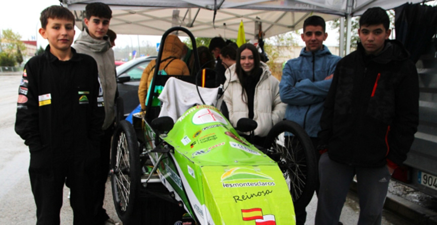 Los pilotos del IES Montesclaros volvern a correr la Reinosa Urban Race de coches elctricos
