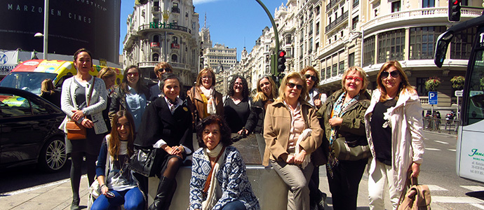 Las pintoras de Alicia Caas reviven la Gran Va de Antonio Lpez