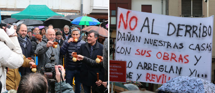 Pitos reivindicativos y vino en la Plaza de Espaa de Reinosa