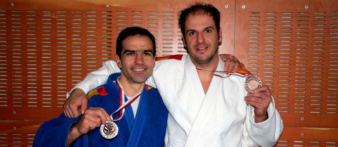 Plata y bronce para los judokas campurrianos en el Campeonato Regional de Kyus