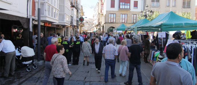El pleno aprueba rebajar a la mitad el impuesto de licencia de apertura de locales comerciales