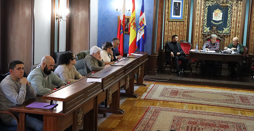 El pleno de Reinosa deja sin efecto los nombramientos de los concejales del PRC y constituye la nueva junta de gobierno con los cuatro miembros del PP