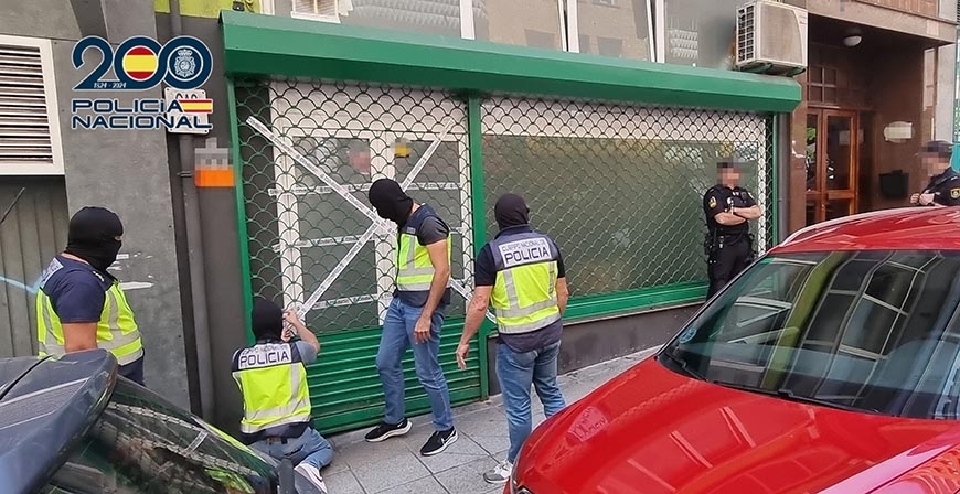La Polica Nacional clausura en Santander una Asociacin Cannbica y detiene a nueve personas