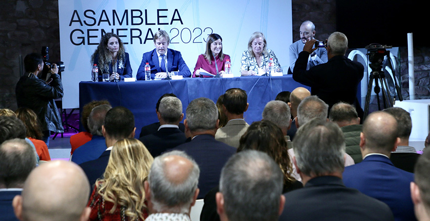 El 'popular' Javier Camino, nuevo presidente de la Federacin de Municipios de Cantabria 