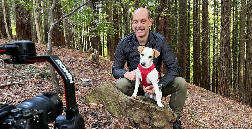 El popular perro Pipper promociona Cantabria como destino para viajar con mascotas y promueve la tenencia responsable de animales