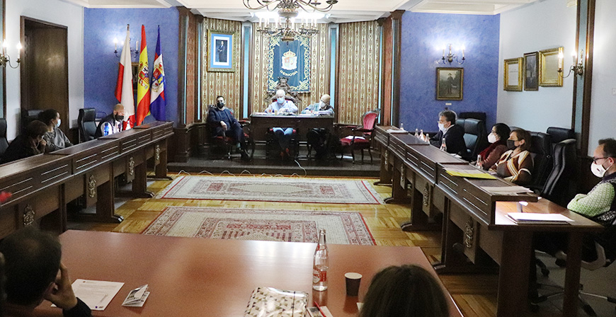 PRC y PP dan el primer paso para externalizar la gestin de las piscinas climatizadas
