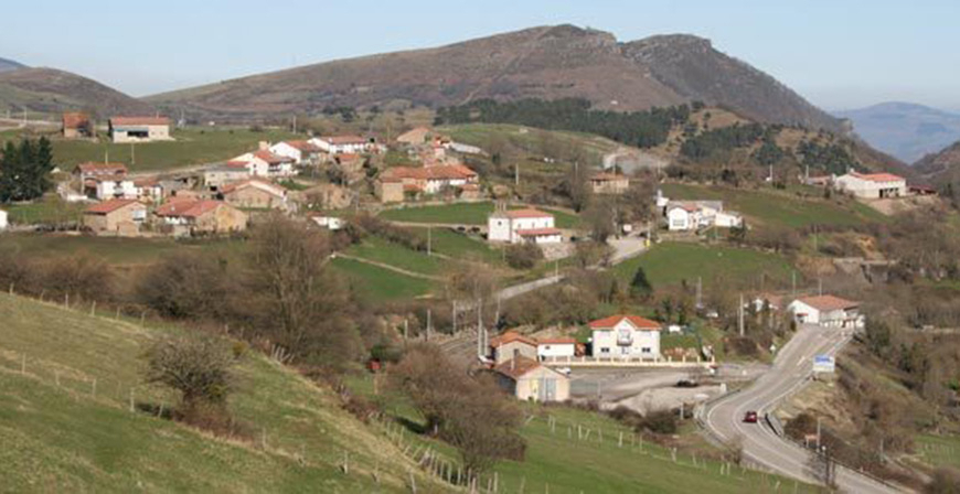 El PRC de Santiurde solicita el acondicionamiento de la ruta 'La cabaa y cueva de Juan Marn' para mejorar la oferta turstica del municipio
