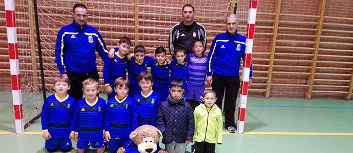 Los prebenjamines de Enmedio se proclaman campeones invictos de su categora