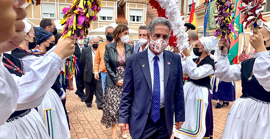 Presidencia destina ms de 91.000 euros a financiar 16 proyectos de ocho Casas de Cantabria en Espaa