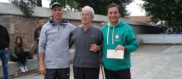 Prieto y Berto ganan el torneo de petanca de Bolmir