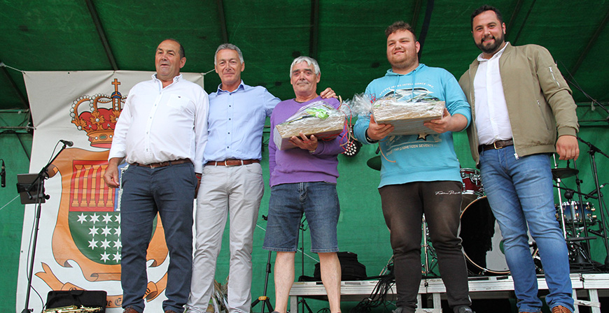 Prieto y Julin conquistan el Torneo de Petanca de Campoo de Enmedio