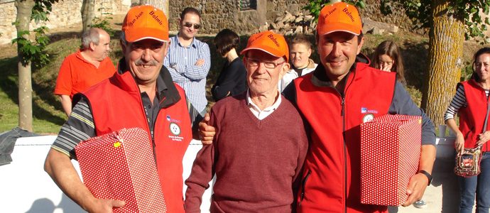 Prieto y Paco ganaron el I Torneo de Petanca de San Juan