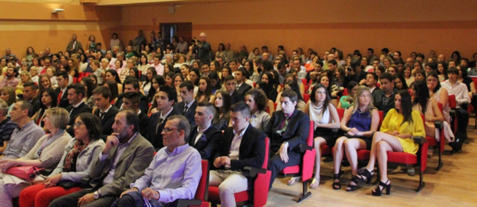 La promocin de 2016 se despide del IES Montesclaros