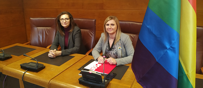 El PSOE pide apoyo para defender los derechos LGTBI ante la amenaza de la extrema derecha