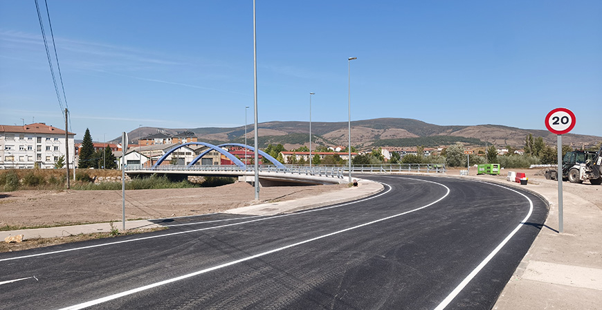 El puente del polgono de La Vega no se abrir 