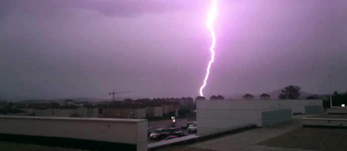 Qu hacer durante una tormenta elctrica