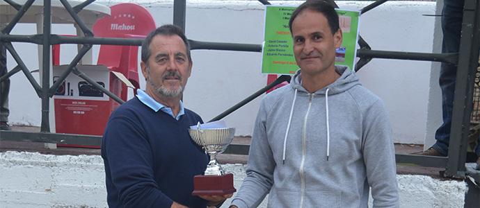 Rafael Daz se impone en el Concurso de Bolos de Veteranos de Arroyo