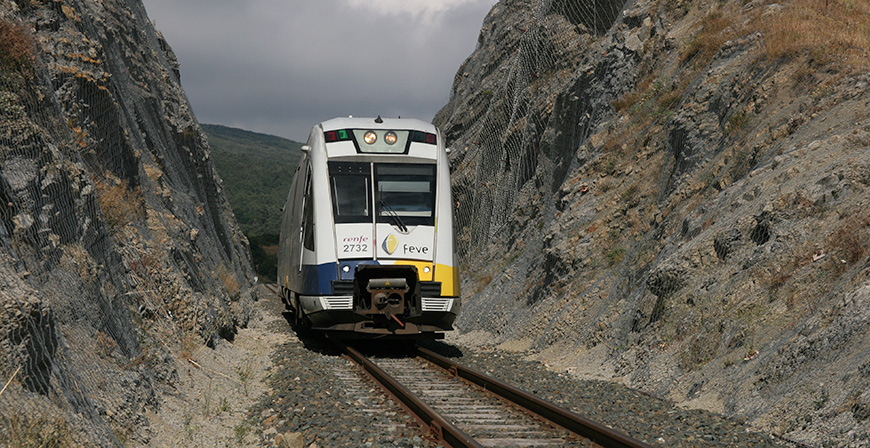 La reapertura del servicio de pasajeros de La Robla cumple veinte aos
