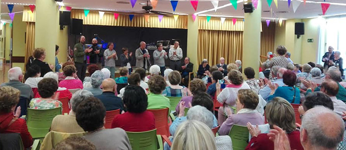 Reconocimiento a los mayores de 90 aos