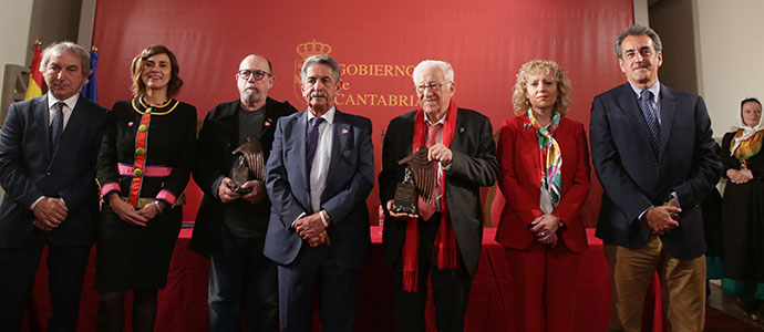 Reconocimiento para la unin de Silvio Rodrguez y el padre ngel en 