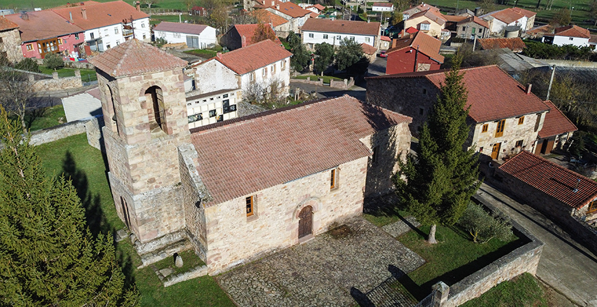 La reconstrucci�n de la iglesia de Villaescusa cumple 35 a�os