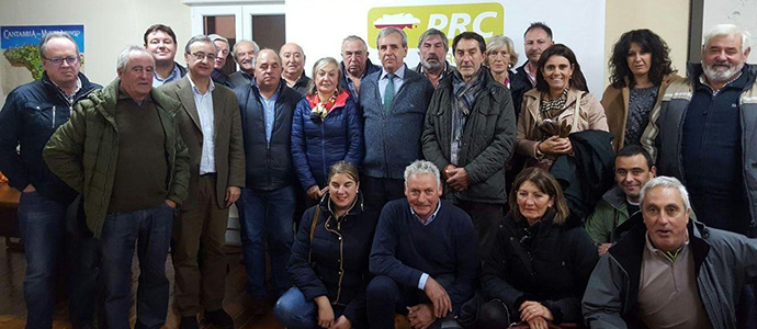 Los regionalistas campurrianos se renen con el consejero de Presidencia y Justicia