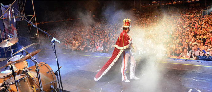 Reinosa acoge el musical Dios salve a la Reina