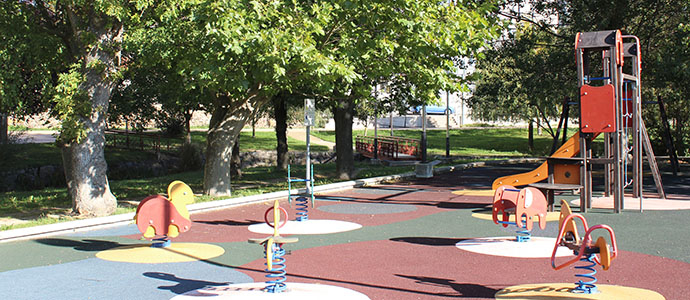 Reinosa adapta a la normativa europea todos sus parques infantiles