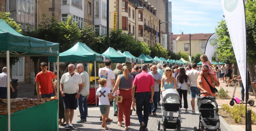 Reinosa celebra este fin de semana el XXII Mercado Campurriano y el IV Festival de Folclore Perla del Valle